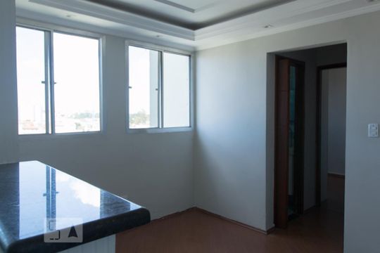 Sala de apartamento para alugar com 2 quartos, 64m² em Vila Sílvia, São Paulo