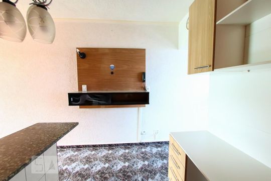 Sala de apartamento para alugar com 1 quarto, 37m² em Centro, Guarulhos