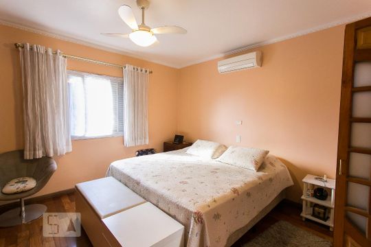 Suíte de casa à venda com 3 quartos, 350m² em Vila Formosa, São Paulo