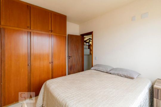 Quarto de apartamento à venda com 1 quarto, 78m² em Funcionários, Belo Horizonte