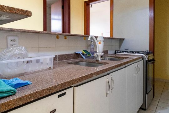 Cozinha de apartamento à venda com 1 quarto, 78m² em Funcionários, Belo Horizonte