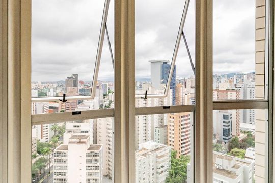 Sala de apartamento à venda com 1 quarto, 78m² em Funcionários, Belo Horizonte