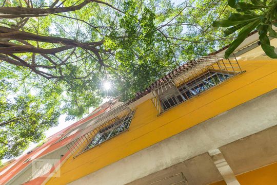 Fachada de casa à venda com 5 quartos, 300m² em Botafogo, Rio de Janeiro