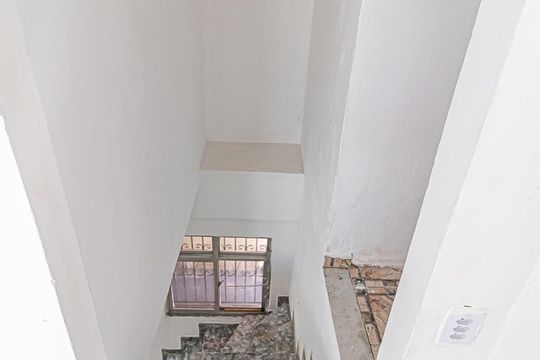 Escada de casa para alugar com 1 quarto, 40m² em Freguesia de Jacarepaguá, Rio de Janeiro