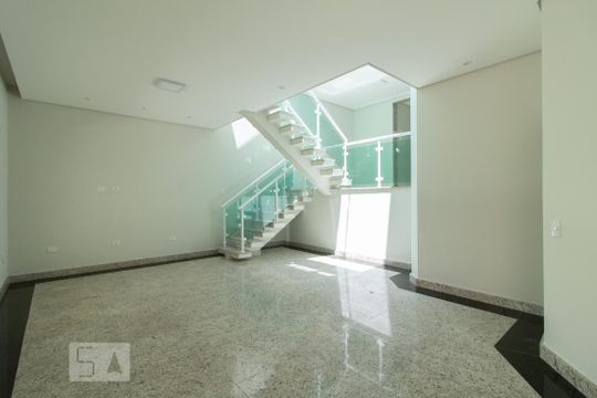 Casa à venda com 5 quartos, 270m² em Vila Galvao, Guarulhos
