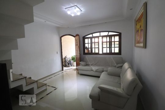 Casa à venda com 4 quartos, 180m² em Vila Camilopolis, Santo André