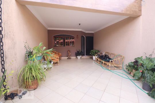 Garagem de casa à venda com 4 quartos, 180m² em Vila Camilopolis, Santo André
