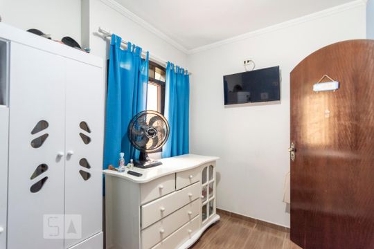 Suíte 3 de casa para alugar com 3 quartos, 205m² em Bangú, Santo André