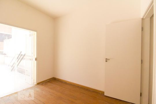 Quarto de casa à venda com 4 quartos, 200m² em Santana, São Paulo