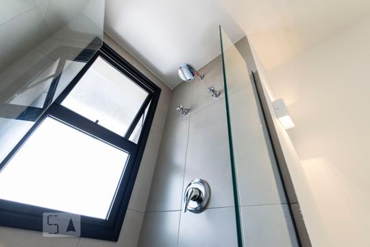 Banheiro de kitnet/studio à venda com 1 quarto, 31m² em Vila Mariana, São Paulo