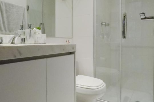 Banheiro de apartamento para alugar com 2 quartos, 75m² em Jardim da Glória, São Paulo