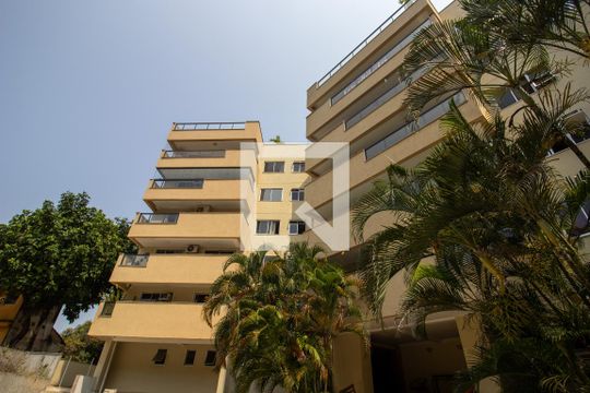 Fachada de apartamento à venda com 4 quartos, 277m² em Freguesia de Jacarepaguá, Rio de Janeiro