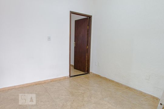 Sala de casa de condomínio à venda com 2 quartos, 60m² em Praça da Bandeira, Rio de Janeiro