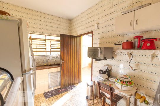 Cozinha de casa à venda com 3 quartos, 210m² em Jardim Aeroporto, São Paulo