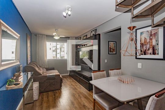 Sala de apartamento para alugar com 3 quartos, 131m² em Jardim Celeste, São Paulo