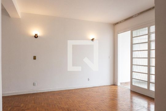 Quarto / Sala de kitnet/studio à venda com 1 quarto, 55m² em Santa Cecilia, São Paulo