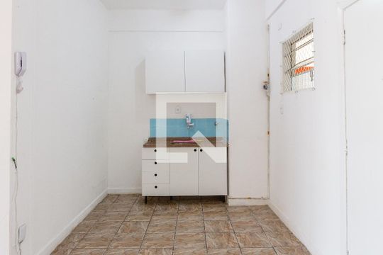 Cozinha de kitnet/studio à venda com 1 quarto, 55m² em Santa Cecilia, São Paulo