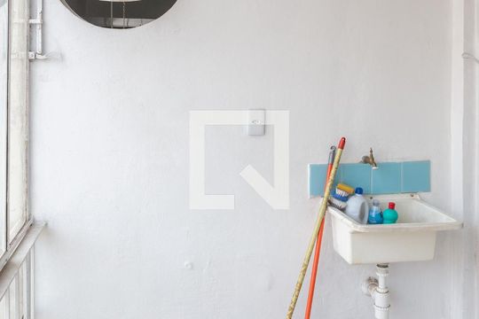 Varanda de kitnet/studio à venda com 1 quarto, 55m² em Santa Cecilia, São Paulo