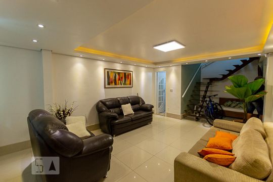 Sala de casa à venda com 4 quartos, 280m² em Icaraí, Niterói