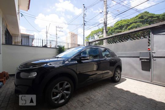 Garagem de casa à venda com 3 quartos, 160m² em Jardim Petrópolis, São Paulo