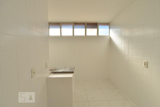 Cozinha de apartamento para alugar com 3 quartos, 80m² em Superquadra Norte 405, Brasília
