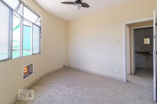 Quarto 1 de apartamento para alugar com 2 quartos, 80m² em Curicica, Rio de Janeiro