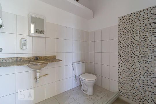 Banheiro de apartamento para alugar com 2 quartos, 80m² em Curicica, Rio de Janeiro