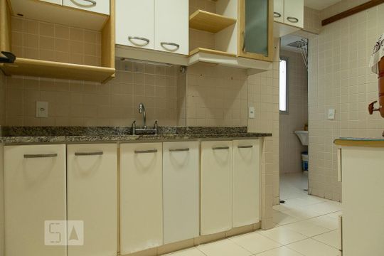 Cozinha  de apartamento à venda com 2 quartos, 111m² em Recreio dos Bandeirantes, Rio de Janeiro
