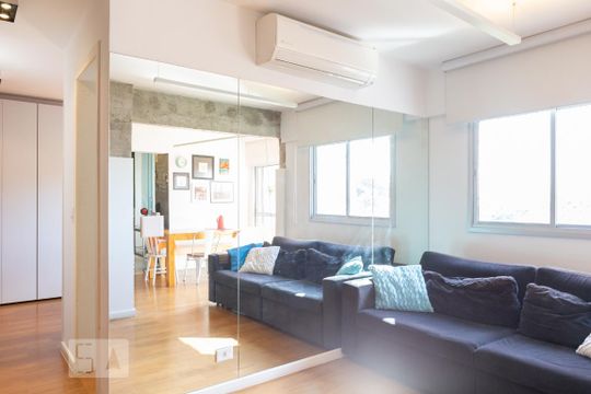 Sala de apartamento para alugar com 3 quartos, 110m² em Vila Ipojuca, São Paulo