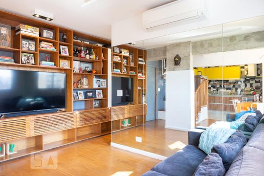 Sala de apartamento para alugar com 3 quartos, 110m² em Vila Ipojuca, São Paulo
