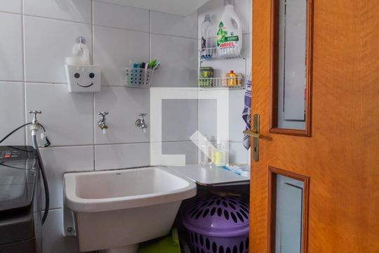 Área de Serviço de casa à venda com 4 quartos, 240m² em Vila Suzana, São Paulo