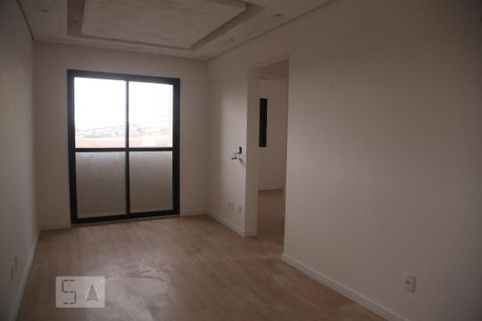Sala de apartamento para alugar com 2 quartos, 47m² em Vila Paranagua, São Paulo
