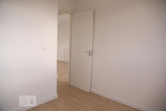 Quarto 1 de apartamento para alugar com 2 quartos, 47m² em Vila Paranagua, São Paulo