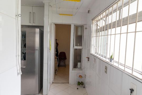 Área de Serviço de apartamento para alugar com 3 quartos, 95m² em Vila Sofia, São Paulo