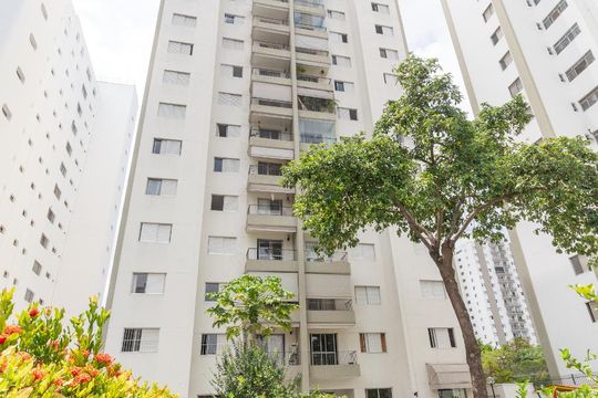 Fachada de apartamento para alugar com 3 quartos, 95m² em Vila Sofia, São Paulo