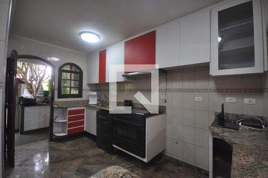 Cozinha de casa à venda com 4 quartos, 200m² em Jardim Brasil (zona Norte), São Paulo