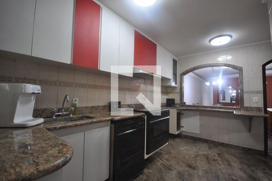 Cozinha de casa à venda com 4 quartos, 200m² em Jardim Brasil (zona Norte), São Paulo