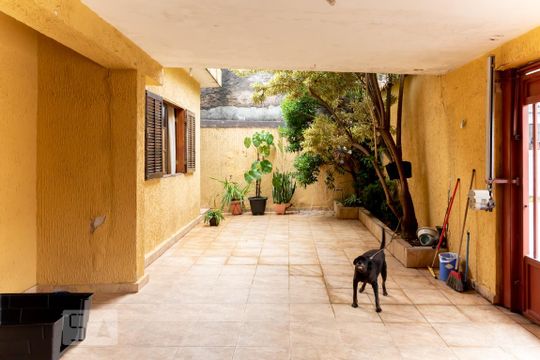 Garagem de casa à venda com 4 quartos, 166m² em Jardim Três Marias, São Paulo