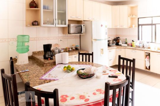Cozinha de casa à venda com 4 quartos, 166m² em Jardim Três Marias, São Paulo