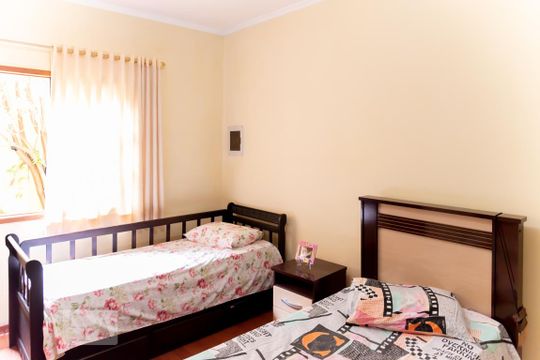 Quarto 1 de casa à venda com 4 quartos, 166m² em Jardim Três Marias, São Paulo