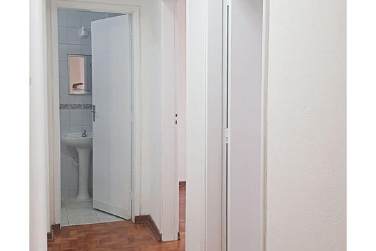Corredor de apartamento para alugar com 2 quartos, 100m² em Pinheiros, São Paulo
