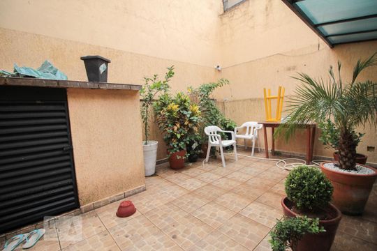 Area de serviço de casa para alugar com 3 quartos, 400m² em Vila Roque, São Paulo