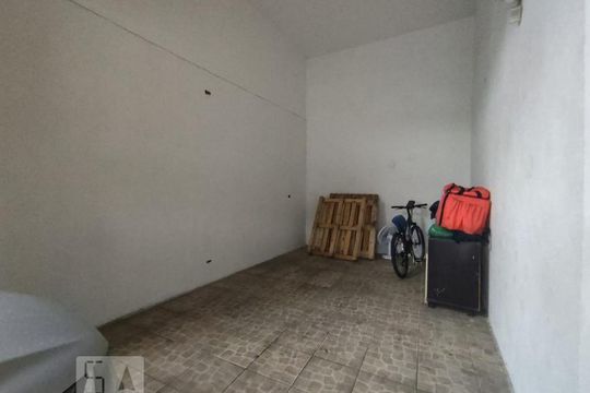 Garagem de casa à venda com 3 quartos, 400m² em Vila Roque, São Paulo
