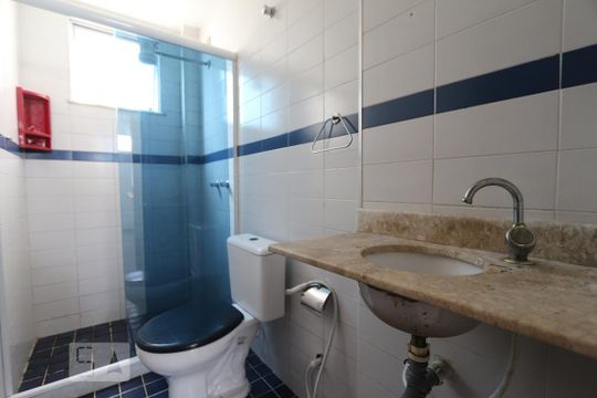 Banheiro de apartamento à venda com 2 quartos, 52m² em Taquara, Rio de Janeiro