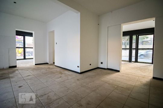 Sala de casa para alugar com 3 quartos, 260m² em Santo Amaro, São Paulo