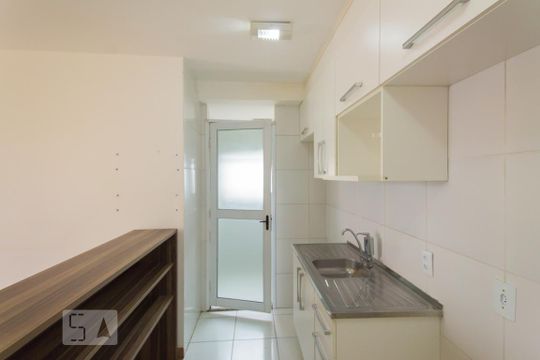 Cozinha de apartamento para alugar com 3 quartos, 62m² em Jardim Celeste, São Paulo