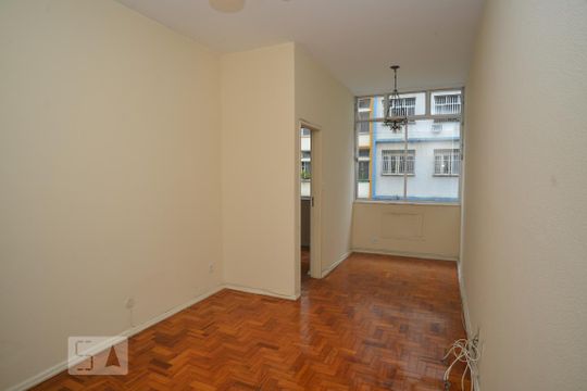 Sala de apartamento para alugar com 3 quartos, 90m² em Flamengo, Rio de Janeiro