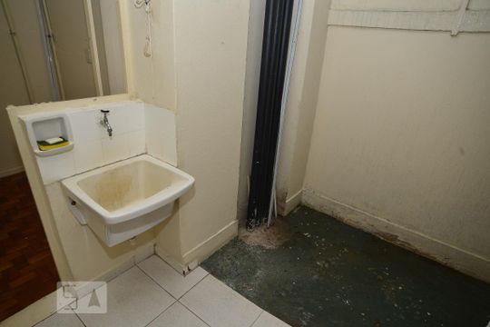 Área de serviço de apartamento para alugar com 3 quartos, 90m² em Flamengo, Rio de Janeiro
