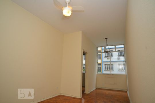 Sala de apartamento para alugar com 3 quartos, 90m² em Flamengo, Rio de Janeiro