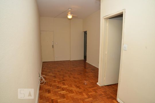 Sala de apartamento para alugar com 3 quartos, 90m² em Flamengo, Rio de Janeiro